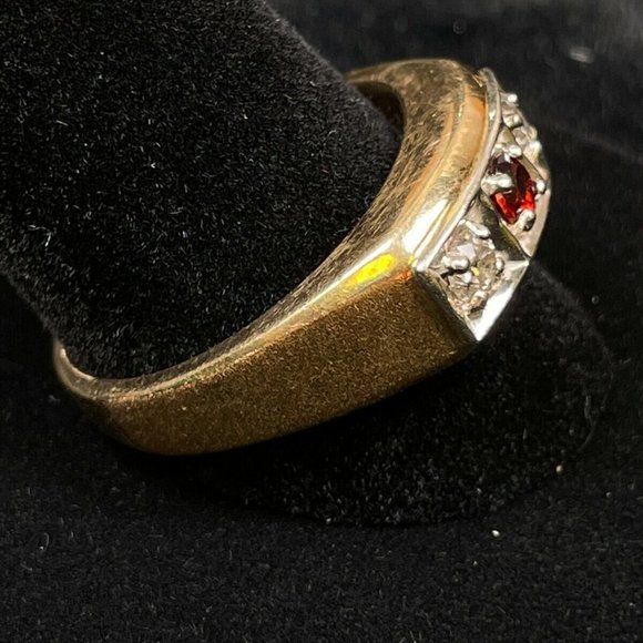 Men 10K Yellow Gold Men\'s Garnet Diamond Ring Size 12 (R032)